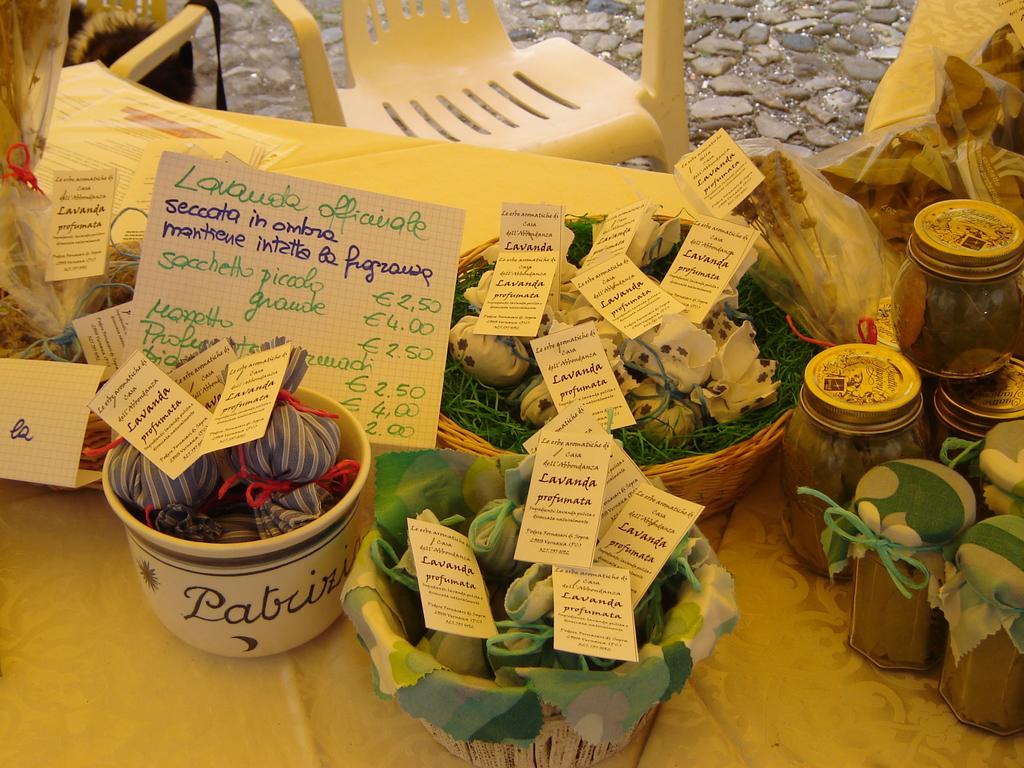 Casa Dell' Abbondanza Couette-café